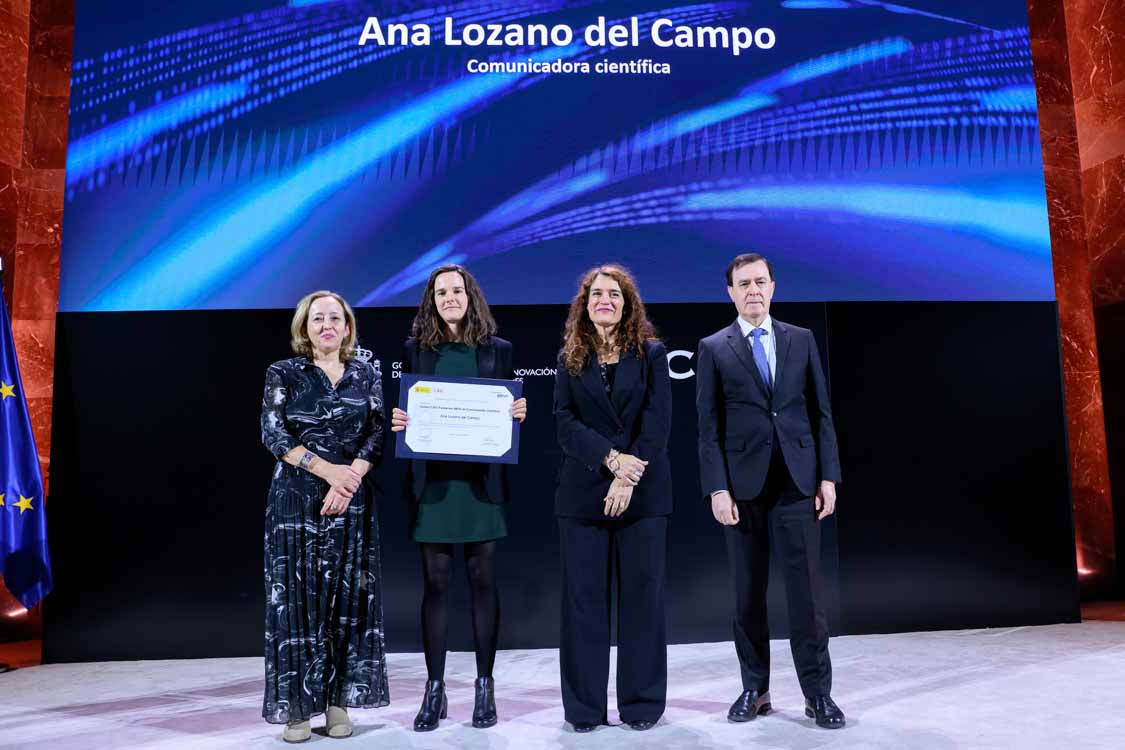 Ana Lozano del Campo en la ceremonia de los III Premios y Ayudas CSIC-Fundación BBVA de Comunicación Científica