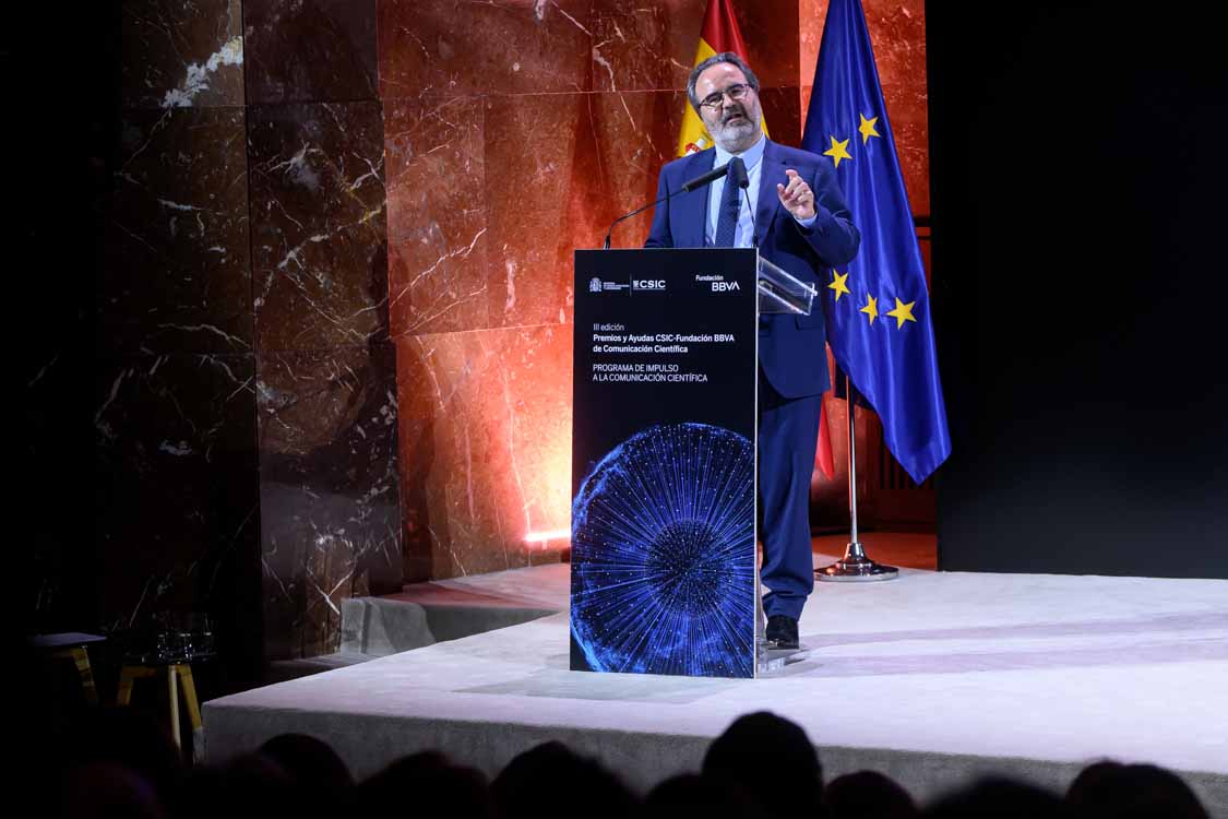 Lluís Montoliu en la ceremonia de los III Premios y Ayudas CSIC-Fundación BBVA de Comunicación Científica